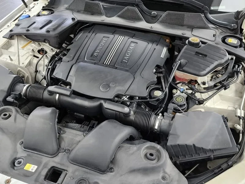 Jaguar Xj 3.0D, снимка 6 - Автомобили и джипове - 54454379