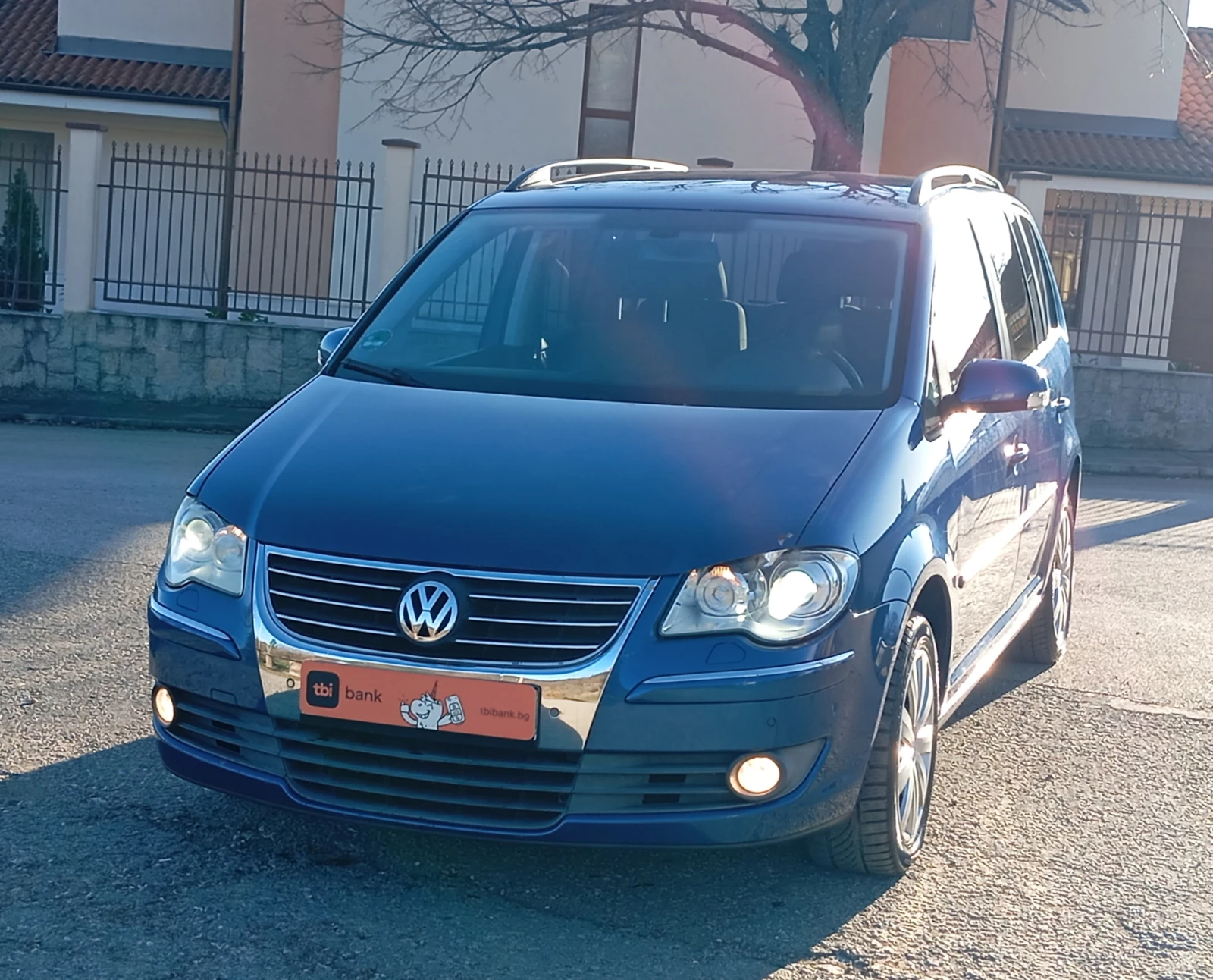 VW Touran 2.0-D-NAVI-КЛИМАТРОНИК, снимка 1