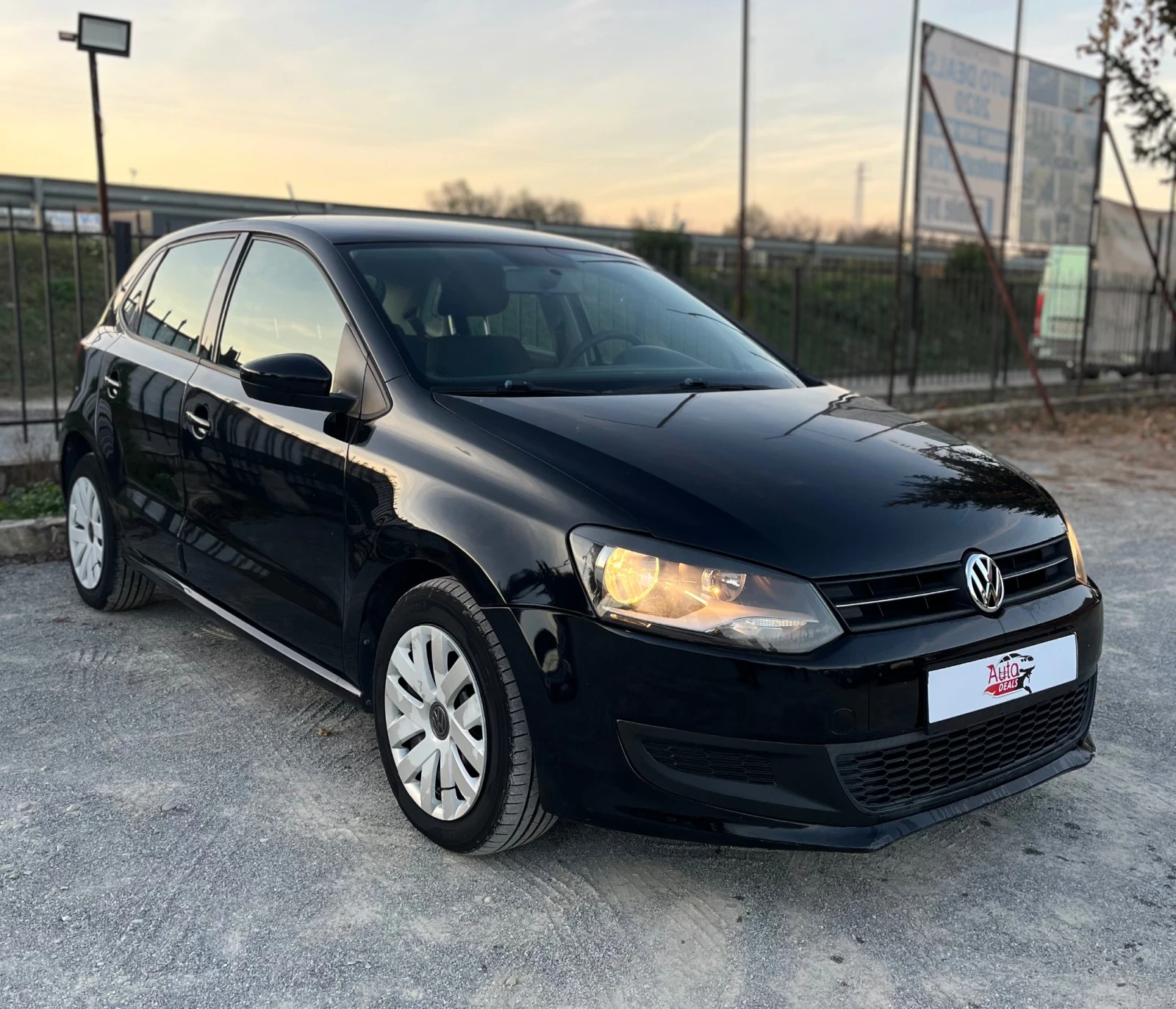 VW Polo 1.6i* ФАБРИЧНА ГАЗ - изображение 3