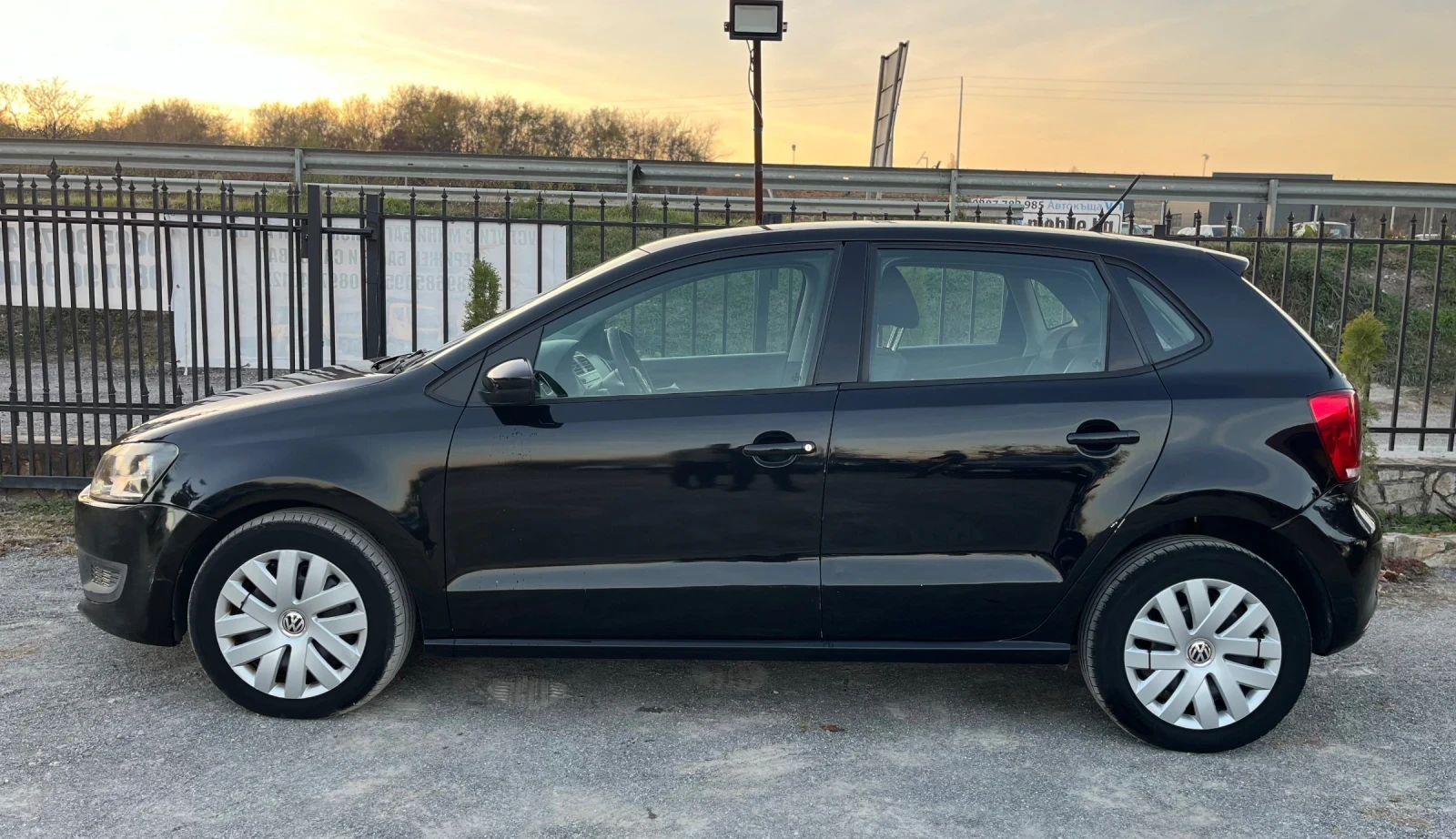 VW Polo 1.6i* ФАБРИЧНА ГАЗ - изображение 4