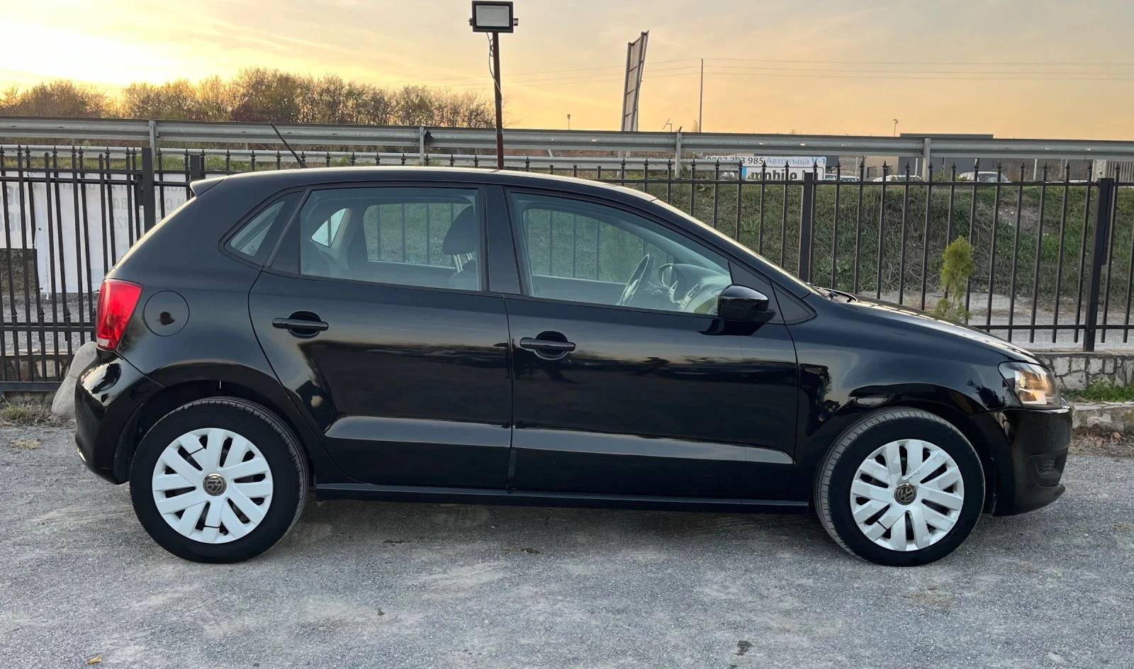 VW Polo 1.6i* ФАБРИЧНА ГАЗ - изображение 5