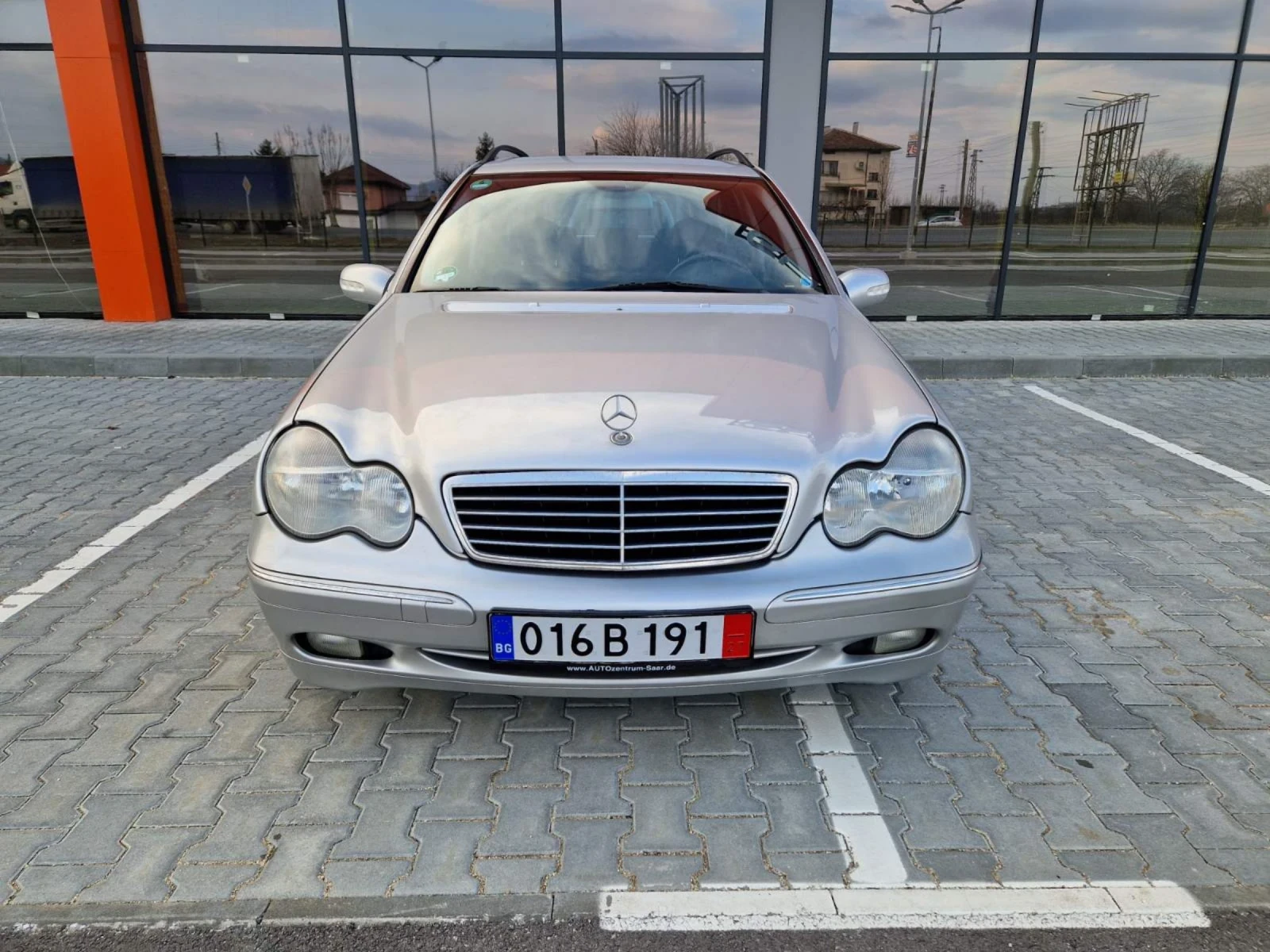 Mercedes-Benz C 180 129 к.с. - изображение 2