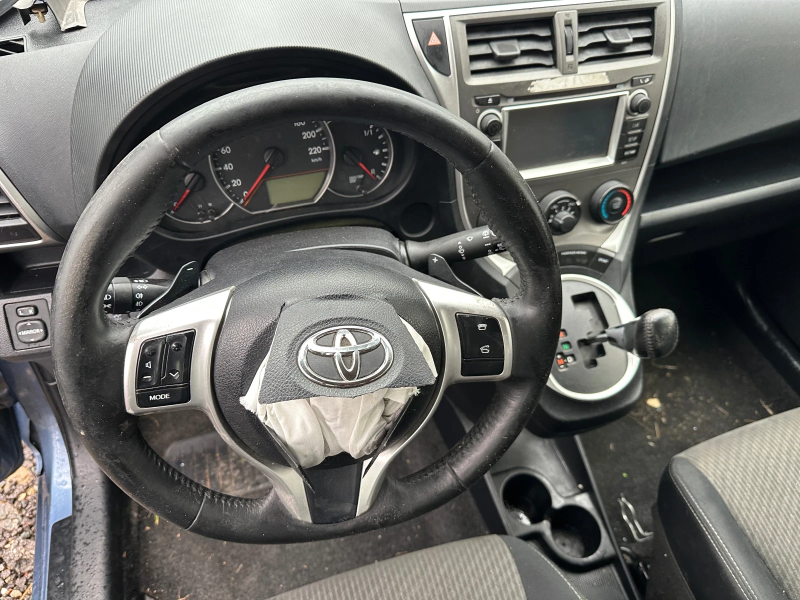 Toyota Verso S 1.33 vvti 98кс CVT На части! - изображение 5