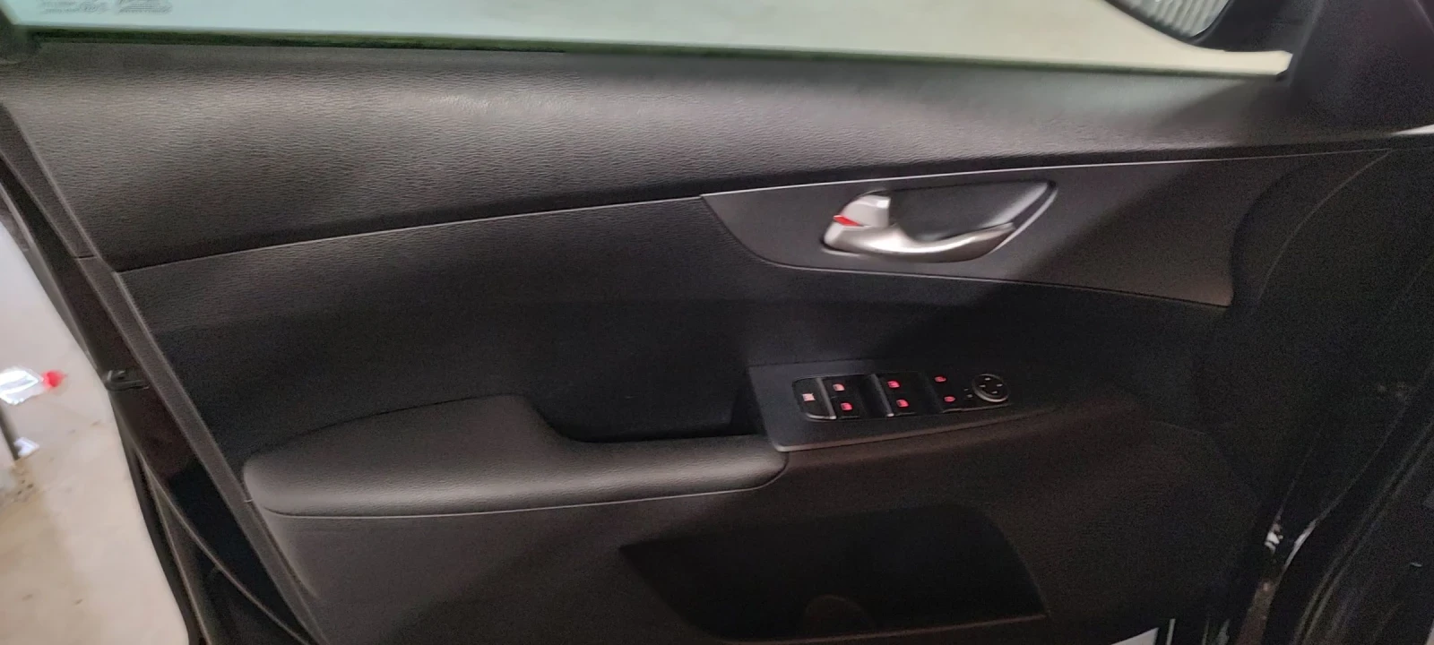 Kia Forte LXS - изображение 8