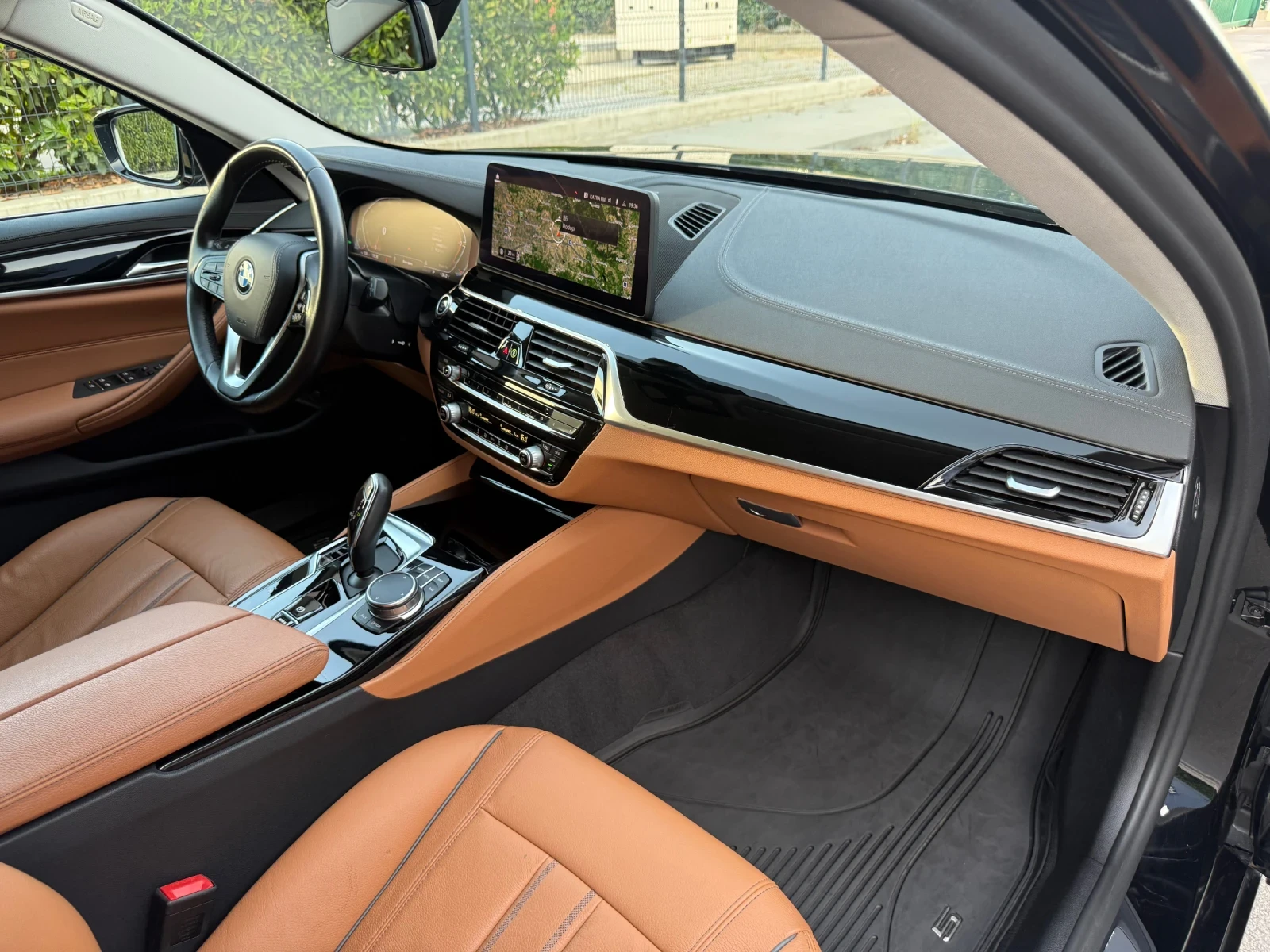 BMW 520 FACE LIFT| LUXURY| Mild Hybrid| xDrive| FULL ASSIS - изображение 10