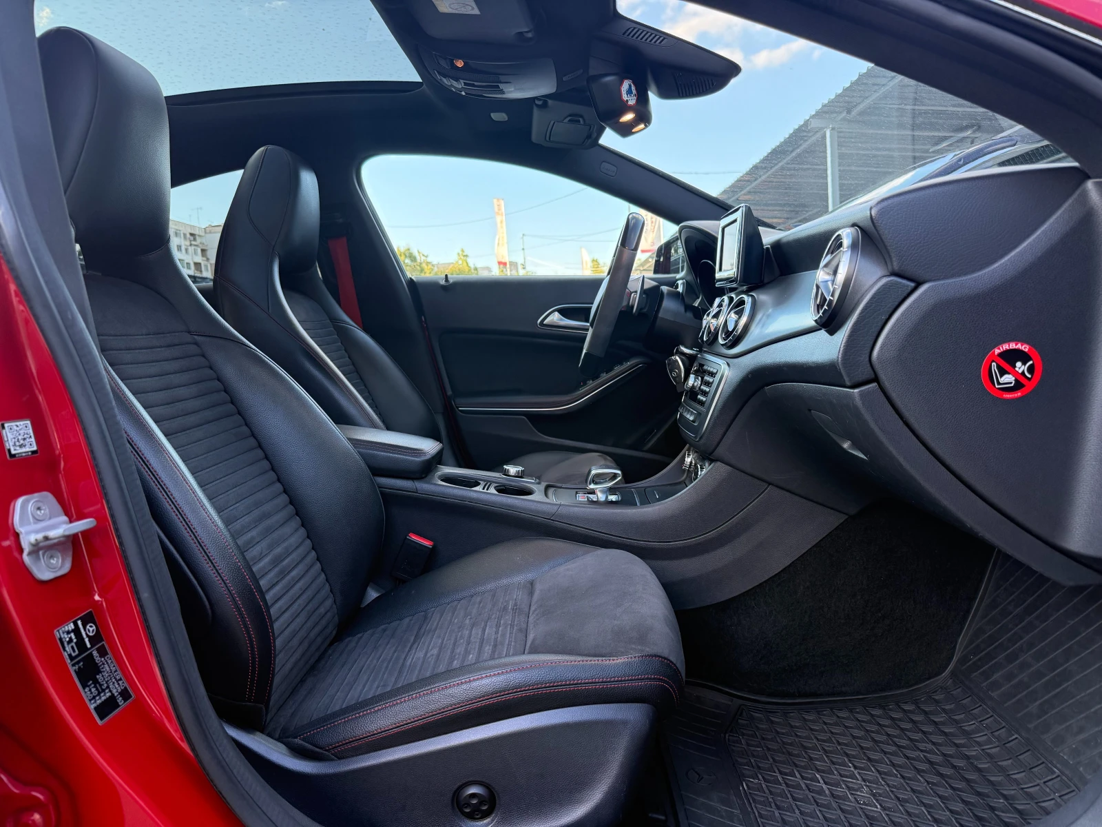 Mercedes-Benz CLA 45 AMG 4MATIC - изображение 8