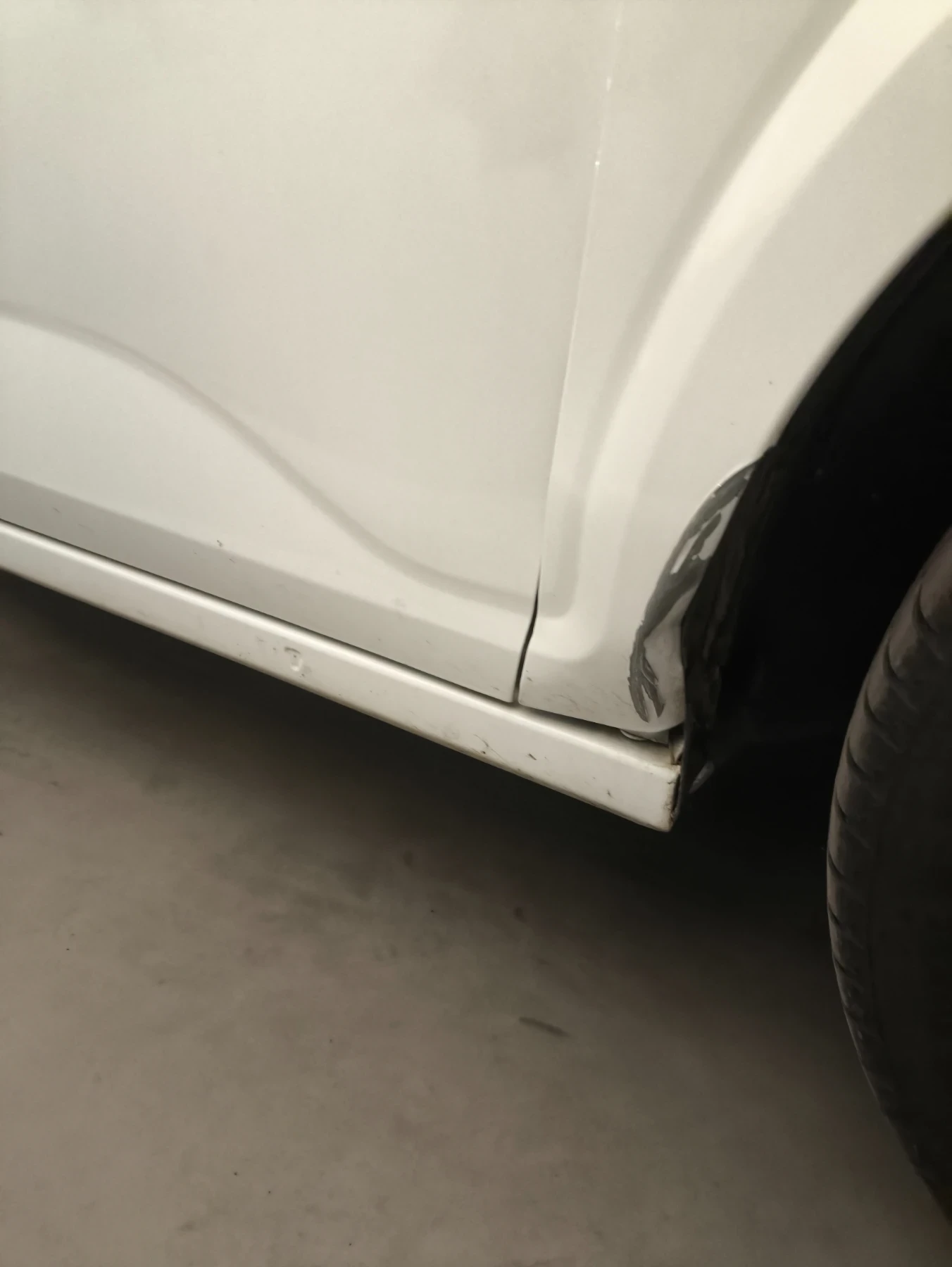 Dacia Logan 1.0TCI CVT - изображение 5