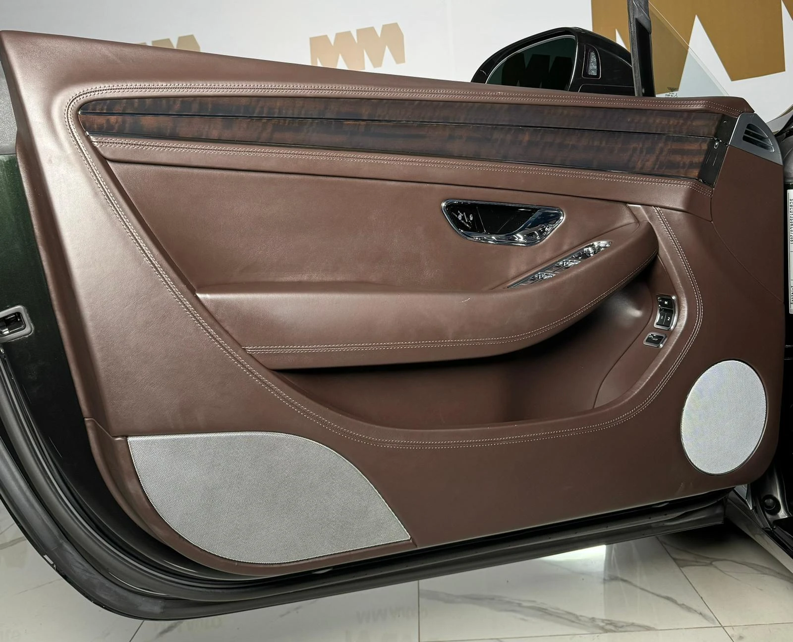 Bentley Continental gt W12* Matrix* Keyless - изображение 9