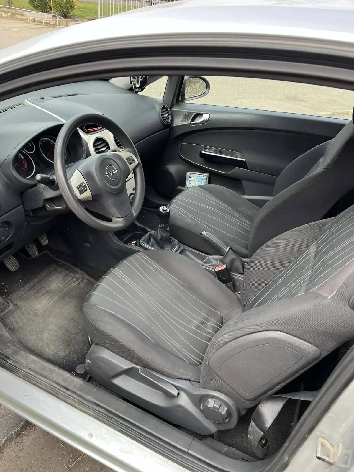 Opel Corsa 1.2, снимка 6 - Автомобили и джипове - 53942350