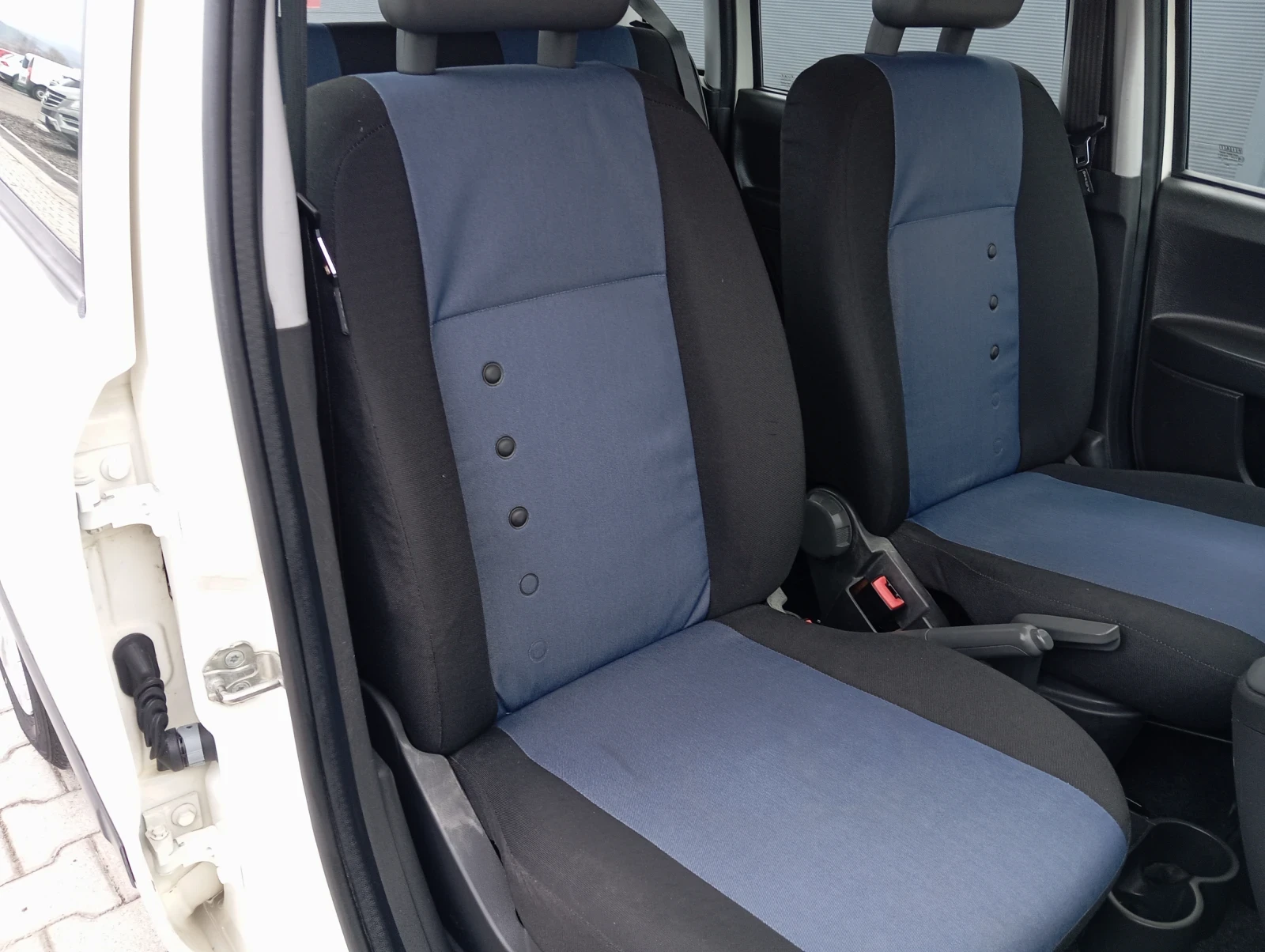 Fiat Panda 1.2i ЛИЗИНГ , снимка 9 - Автомобили и джипове - 53966441