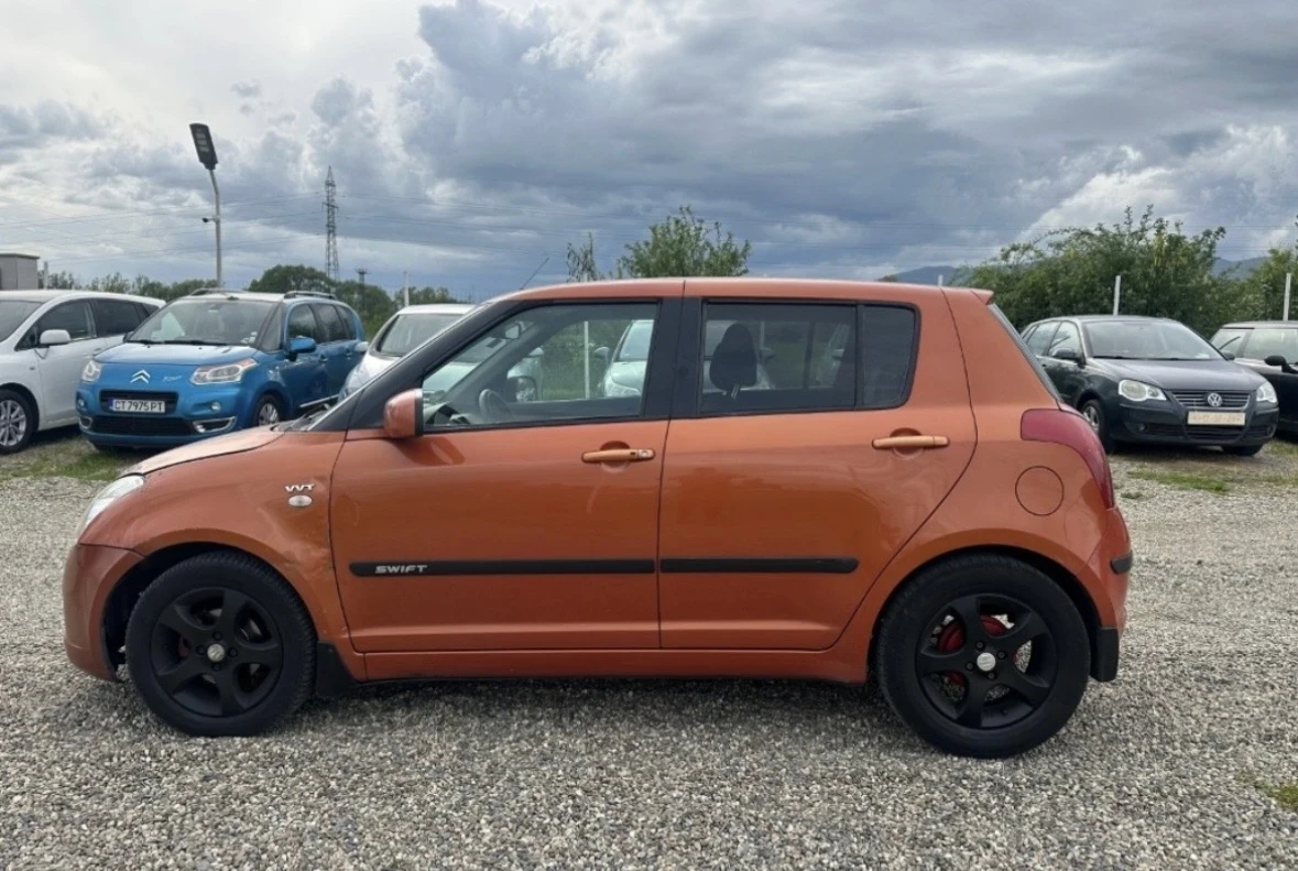 Suzuki Swift 1.5VTI* KEYLESS* Подгреви* , снимка 3 - Автомобили и джипове - 53985851