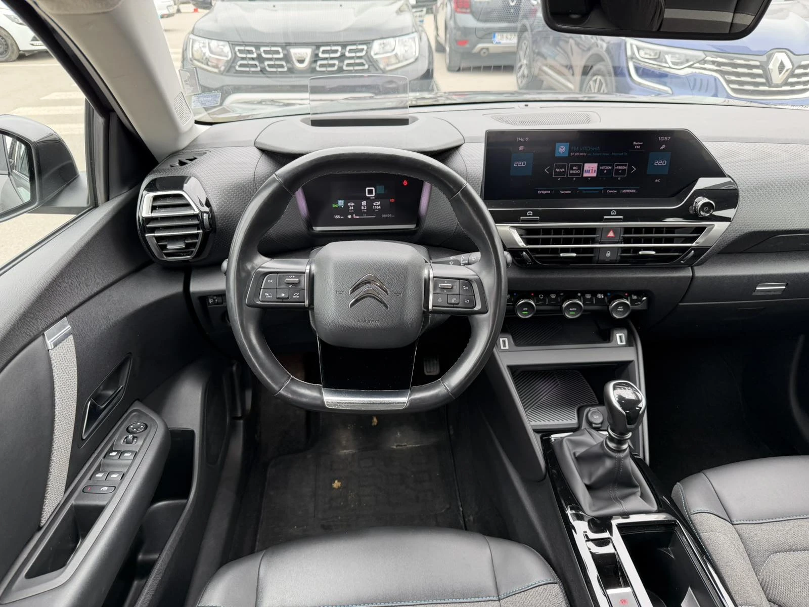 Citroen C4 1.2i Pure Tech 130k.c., снимка 15 - Автомобили и джипове - 54291024