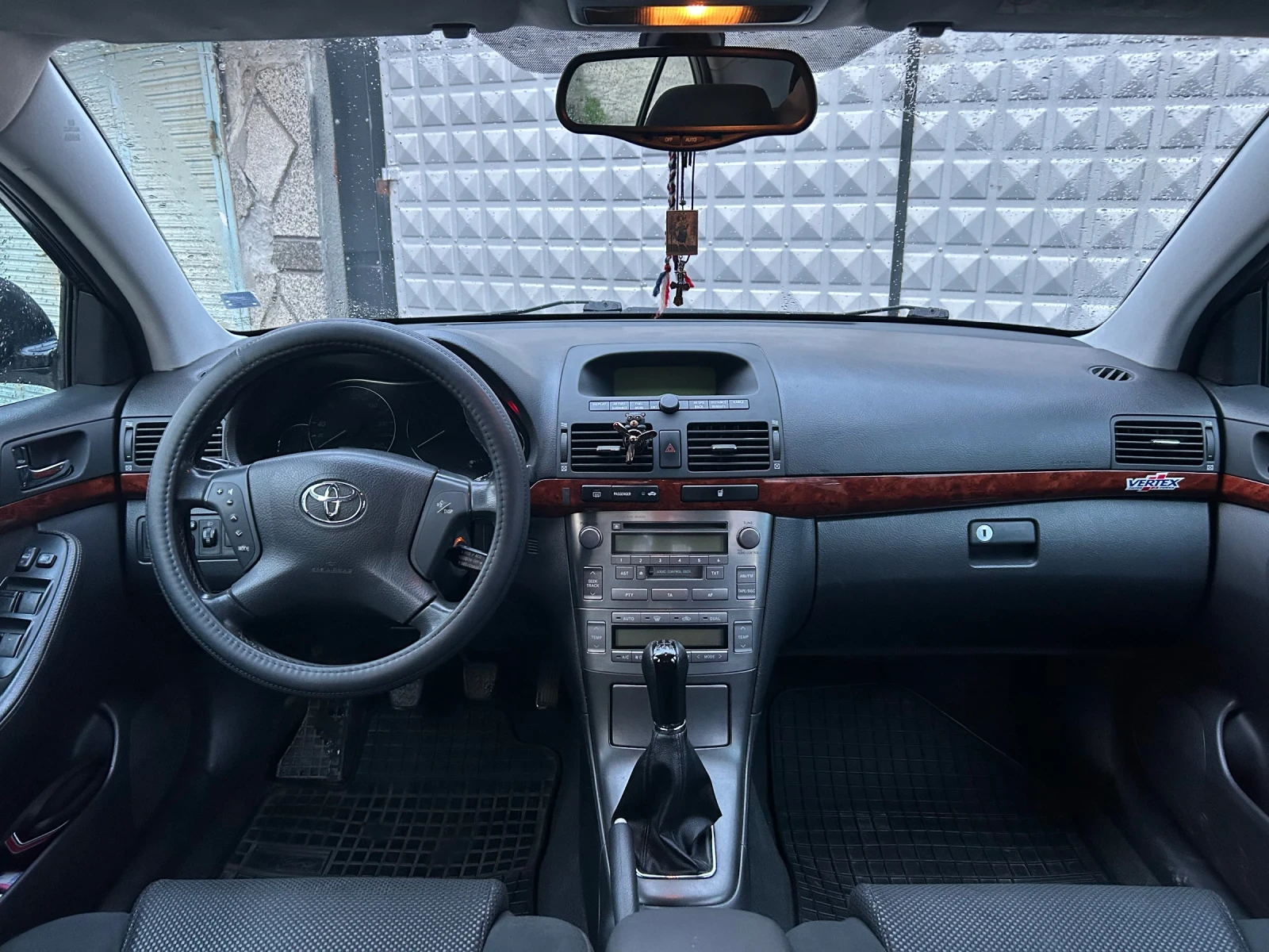 Toyota Avensis, снимка 8 - Автомобили и джипове - 54398009