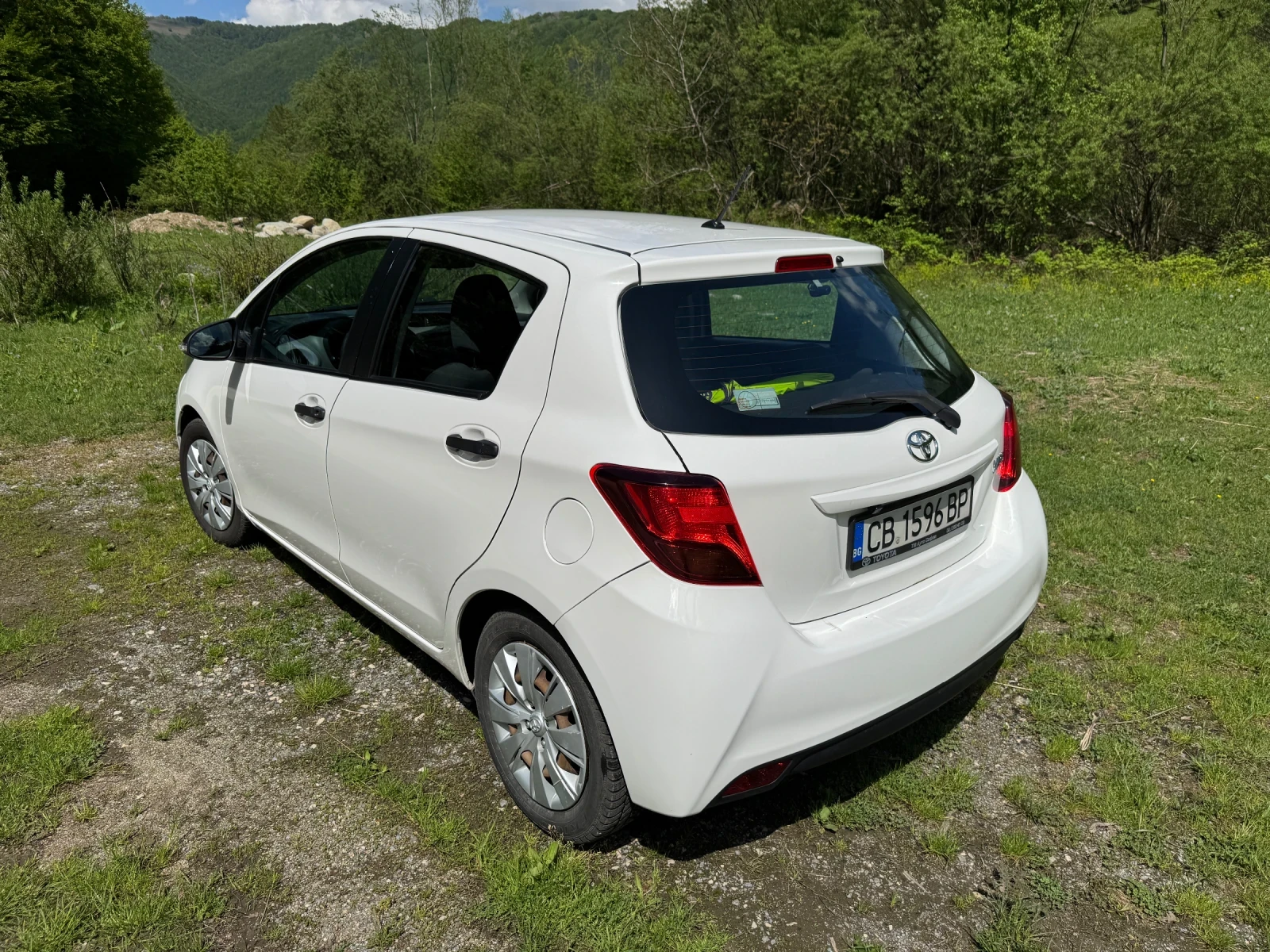 Toyota Yaris Toyota Yaris 1.0-69кс fase Euro 6B, снимка 3 - Автомобили и джипове - 54495936