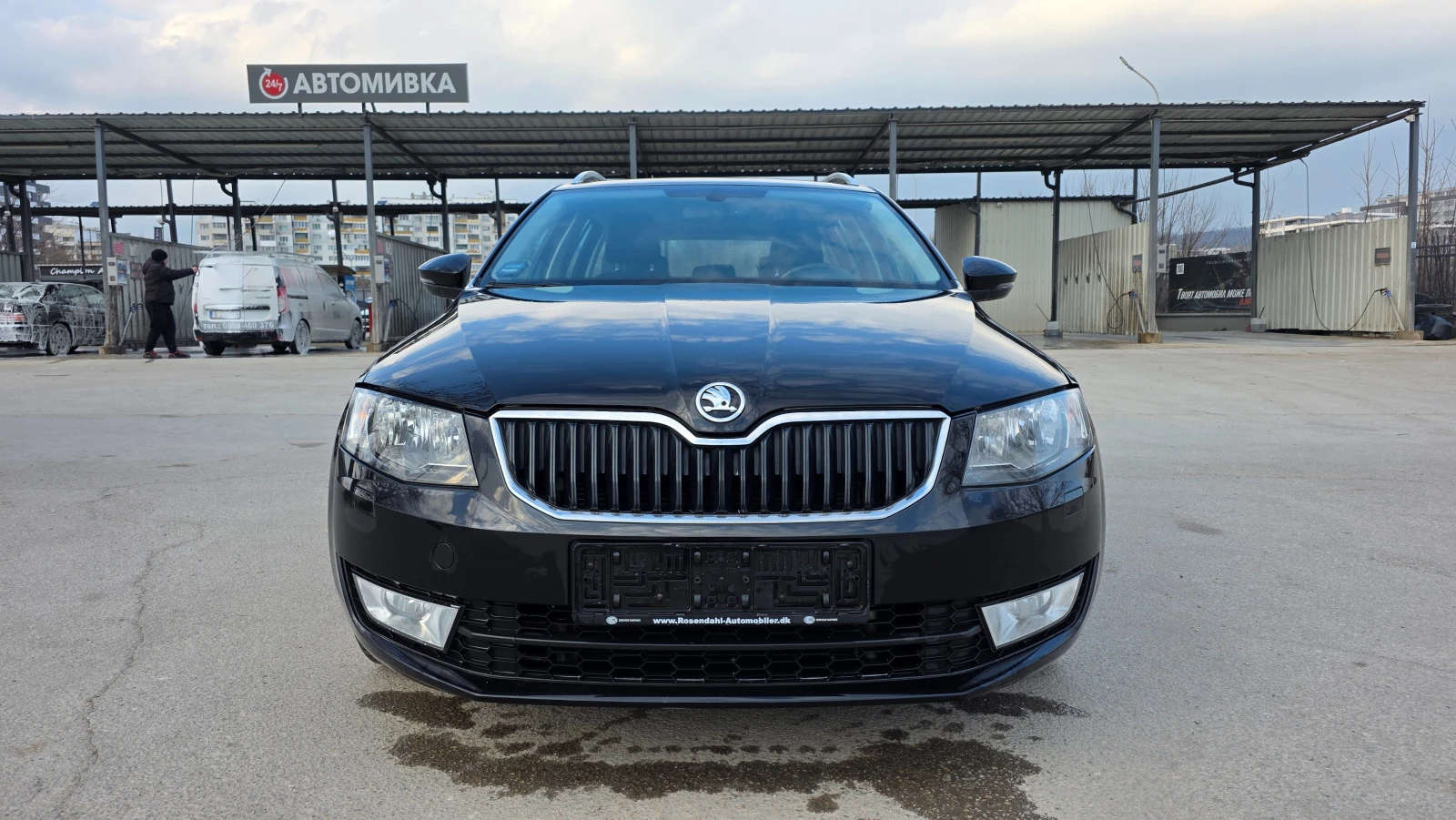 Skoda Octavia KATO ЧИСТО НОВ, снимка 2 - Автомобили и джипове - 54568671