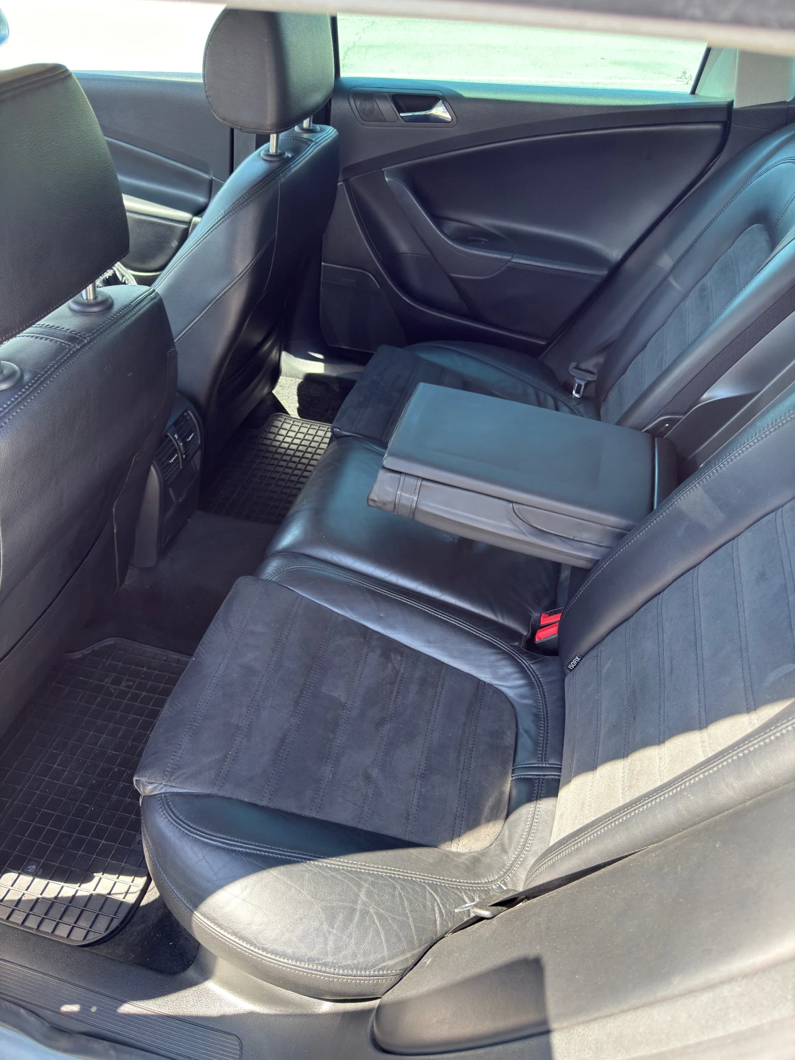VW Passat 2.0 TDI BKP, снимка 13 - Автомобили и джипове - 54666650