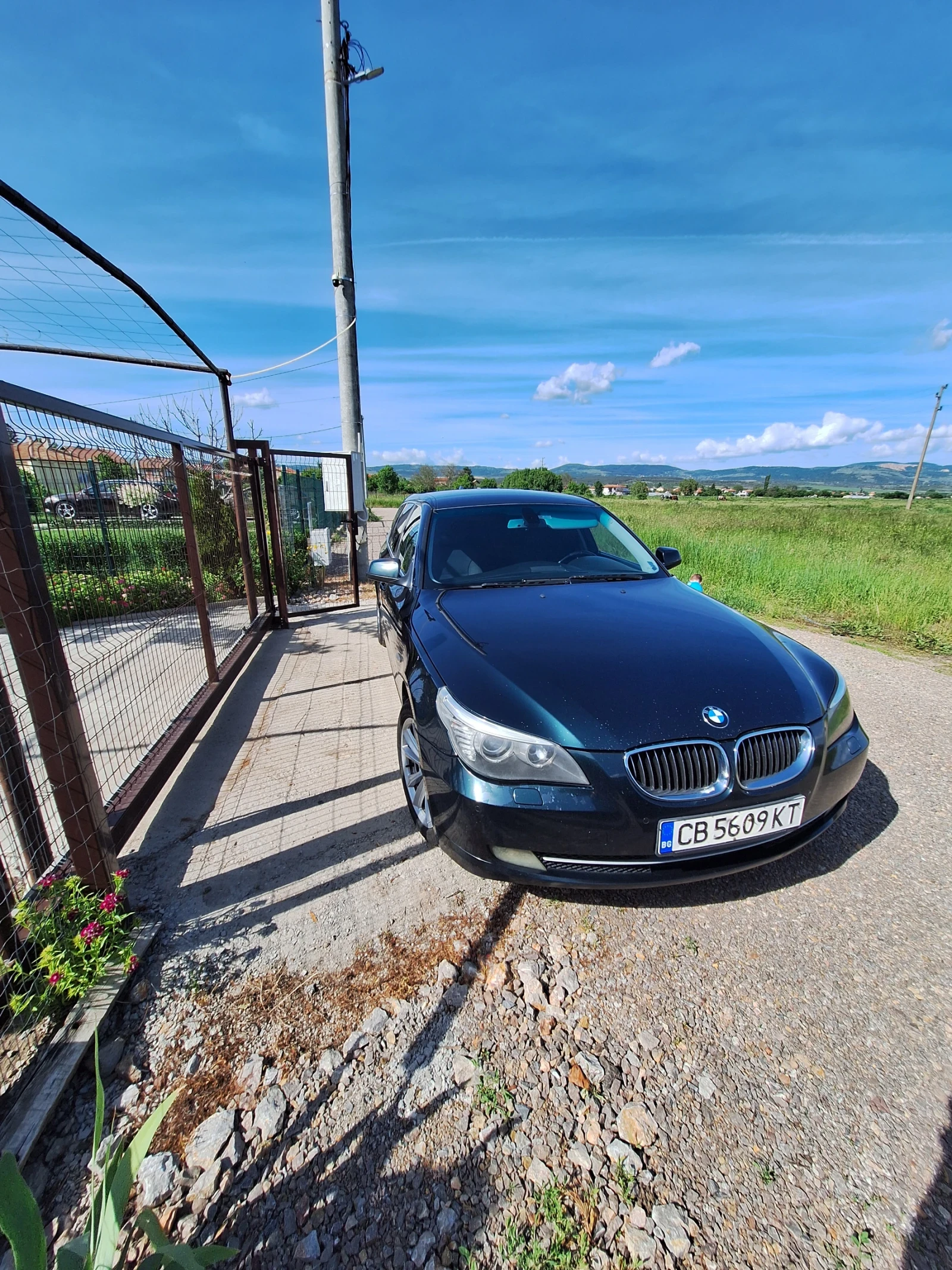 BMW 530, снимка 2 - Автомобили и джипове - 54681398