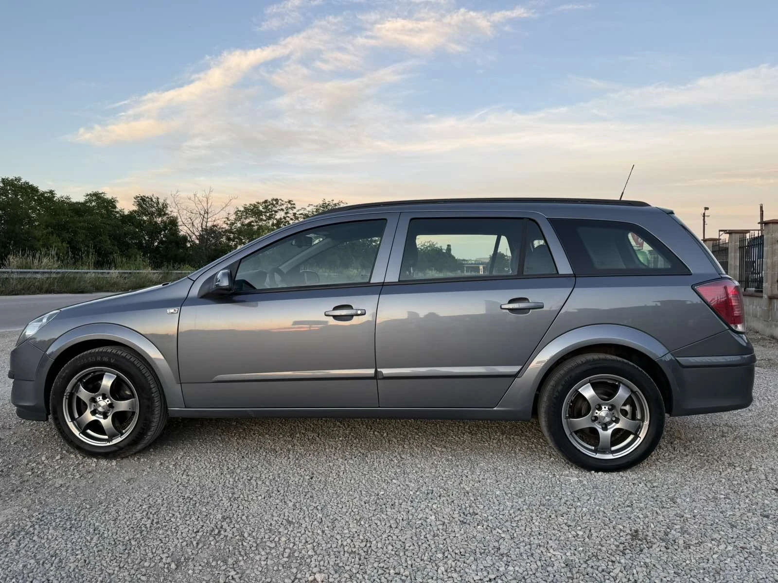 Opel Astra 1.6 I 105 К.с., снимка 7 - Автомобили и джипове - 55108052