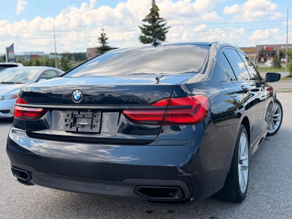 BMW 750 Li M SPORT xDrive* BOWERS & WILKINS* DISTRONIC* , снимка 6 - Автомобили и джипове - 55434778