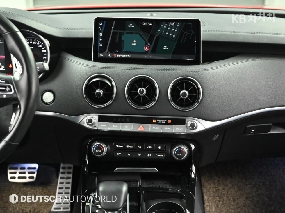 Kia Stinger 2.5 PLATINUM SPORT+ PANORAMA CAMERA ОБДУХ , снимка 11 - Автомобили и джипове - 55483865