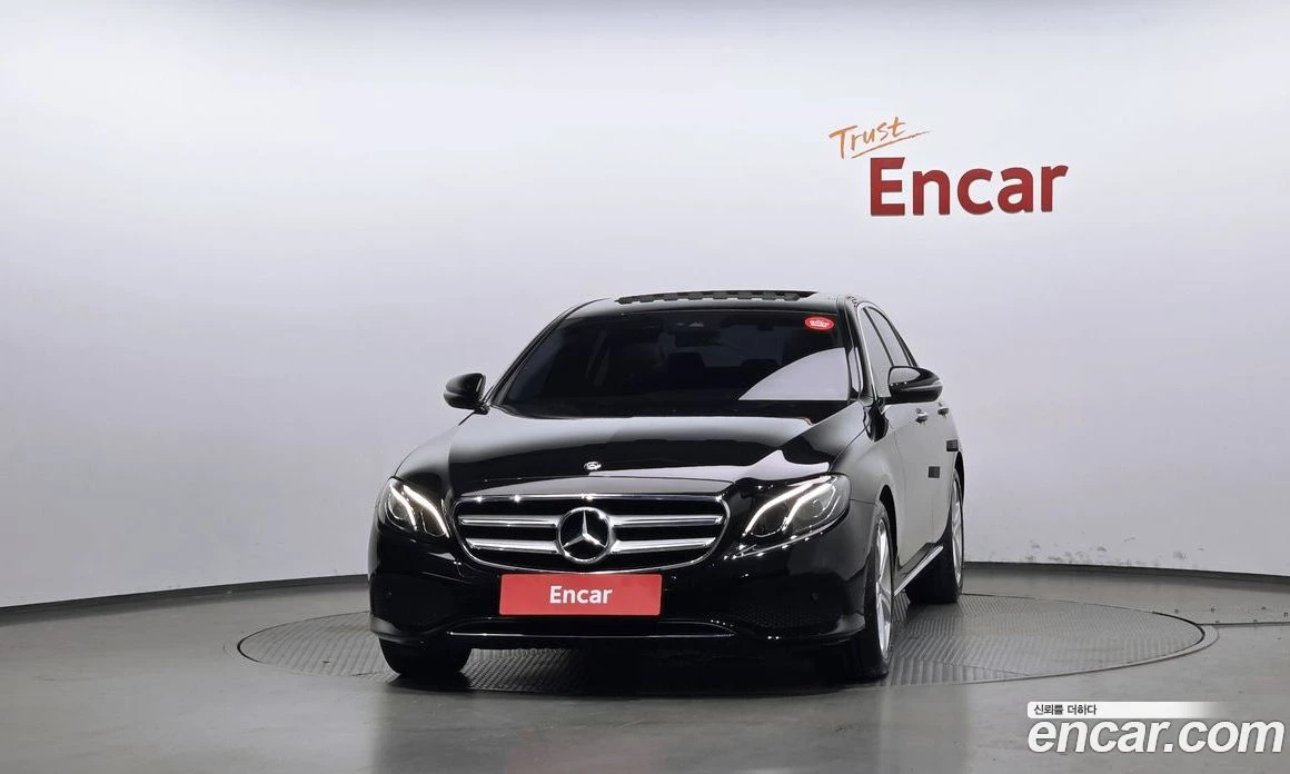 Mercedes-Benz E 200 E200 Avantgarde, снимка 3 - Автомобили и джипове - 55697215