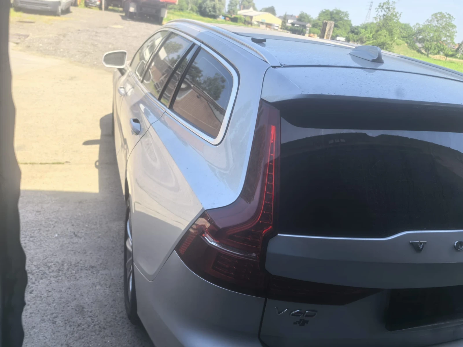 Volvo V60, снимка 14 - Автомобили и джипове - 55750419