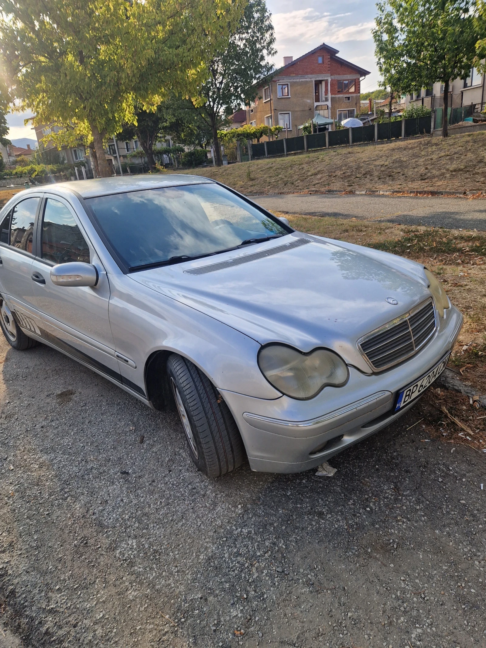 Mercedes-Benz C 220, снимка 2 - Автомобили и джипове - 56160134