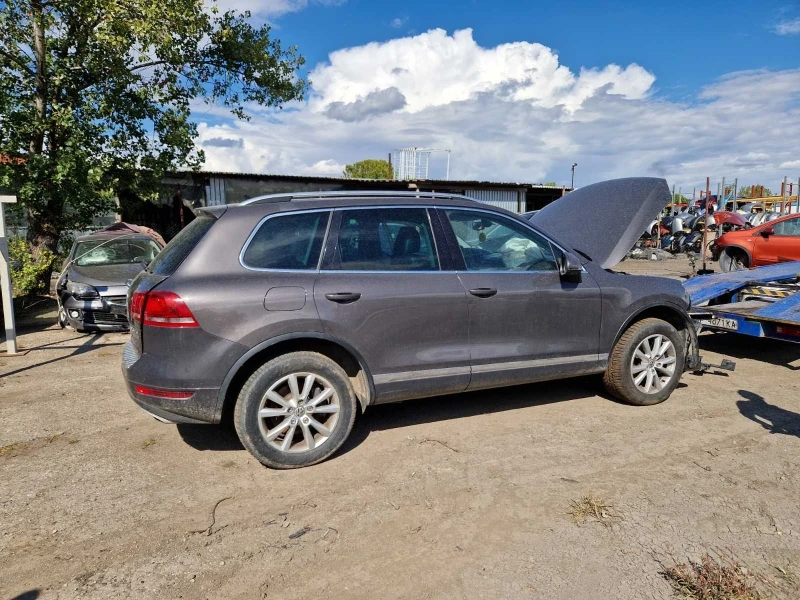 VW Touareg 3.0TDI CAS, снимка 4 - Автомобили и джипове - 38094682