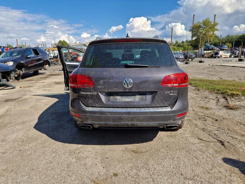 VW Touareg 3.0TDI CAS, снимка 9 - Автомобили и джипове - 38094682