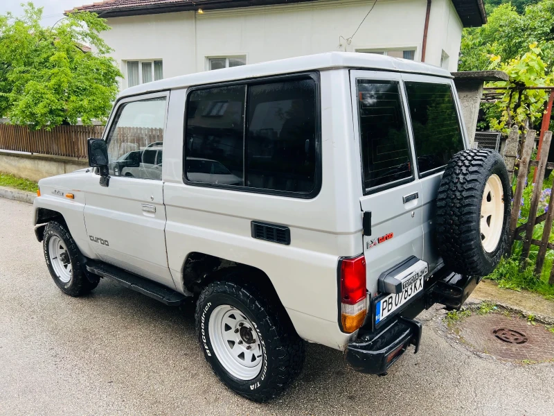 Toyota Land cruiser LJ 70  2.TD  1986г, снимка 4 - Автомобили и джипове - 48335391