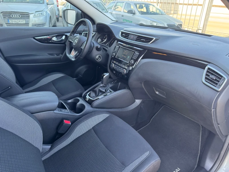 Nissan Qashqai Acenta, 1.3 DIG-T ACC Дистроник, снимка 10 - Автомобили и джипове - 48953707