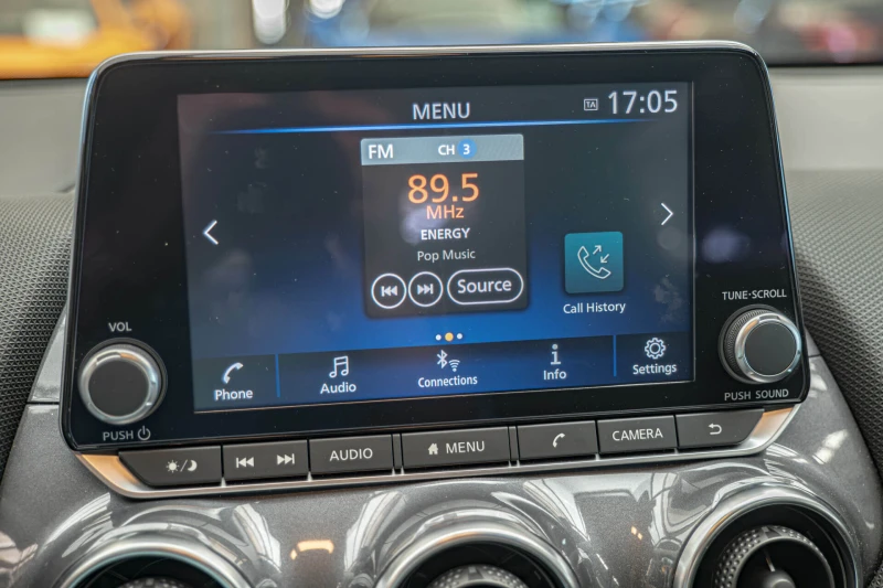 Nissan Juke 1.0DIG-T 7DCT/Lane Assist/FullLed/Navi/Камера/Подг, снимка 13 - Автомобили и джипове - 50690709