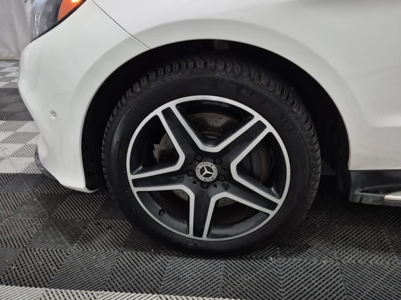 Mercedes-Benz GLE 400 AMG Line * CARFAX * ОПЦИЯ ЗА ФИНАНСИРАНЕ * , снимка 15 - Автомобили и джипове - 53238842