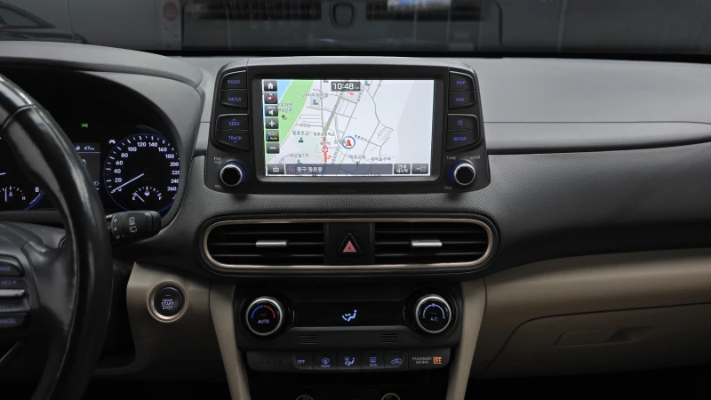 Hyundai Kona 1.6GDI / Пълна сервизна !!!, снимка 14 - Автомобили и джипове - 53467325