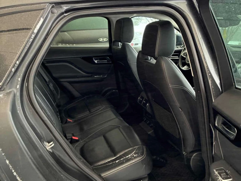 Jaguar F-PACE * 35t R Sport * CARFAX * ЦЕНА ДО БГ, снимка 17 - Автомобили и джипове - 53536151