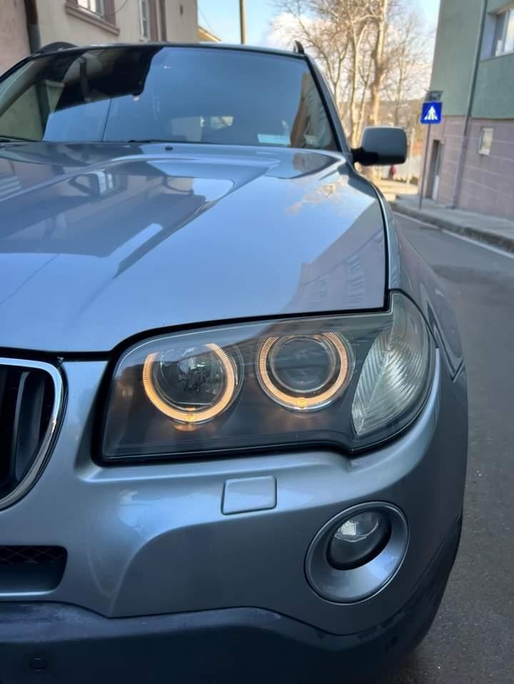 BMW X3 2.0, снимка 4 - Автомобили и джипове - 46036425