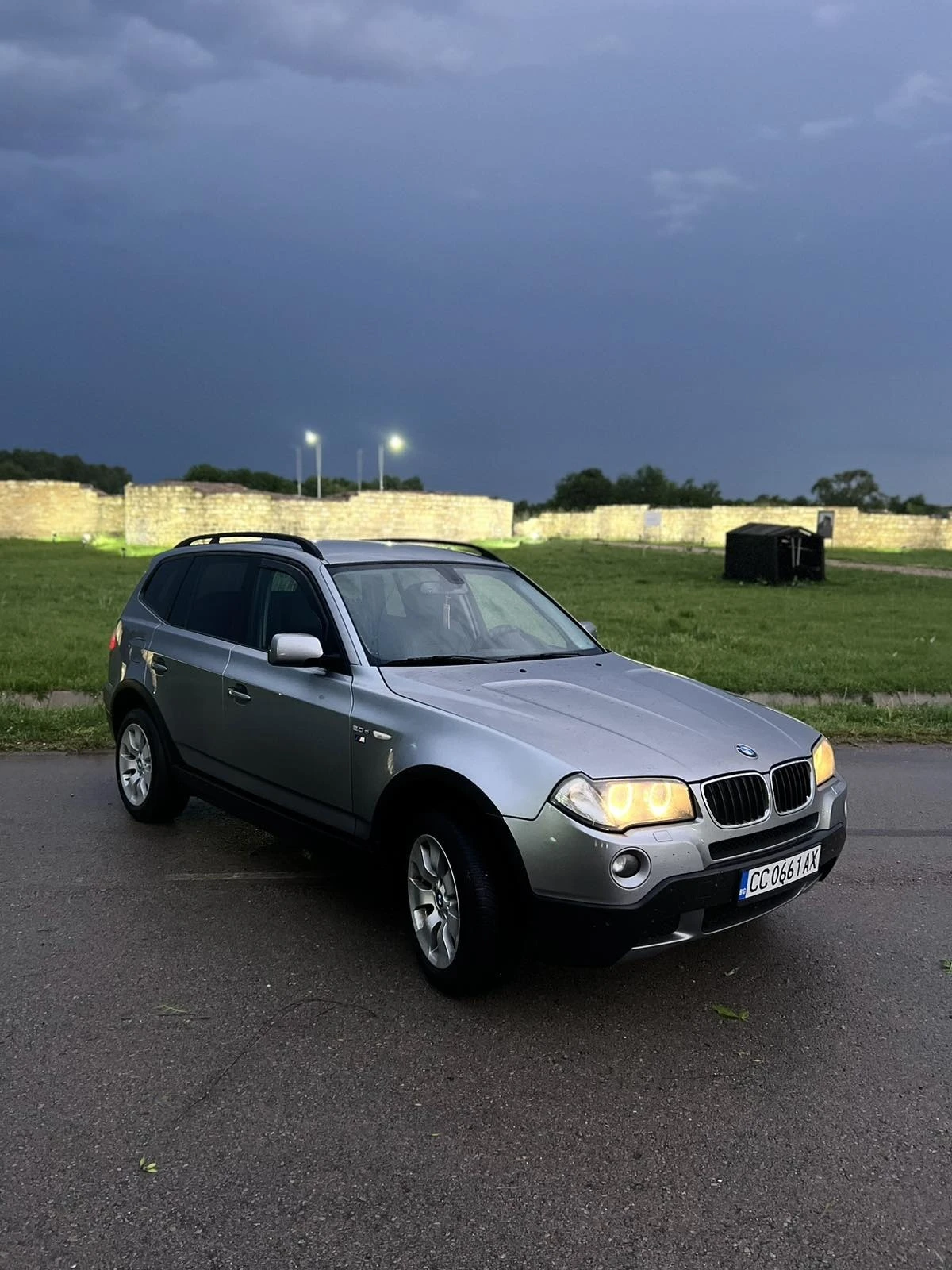 BMW X3 2.0 - изображение 2