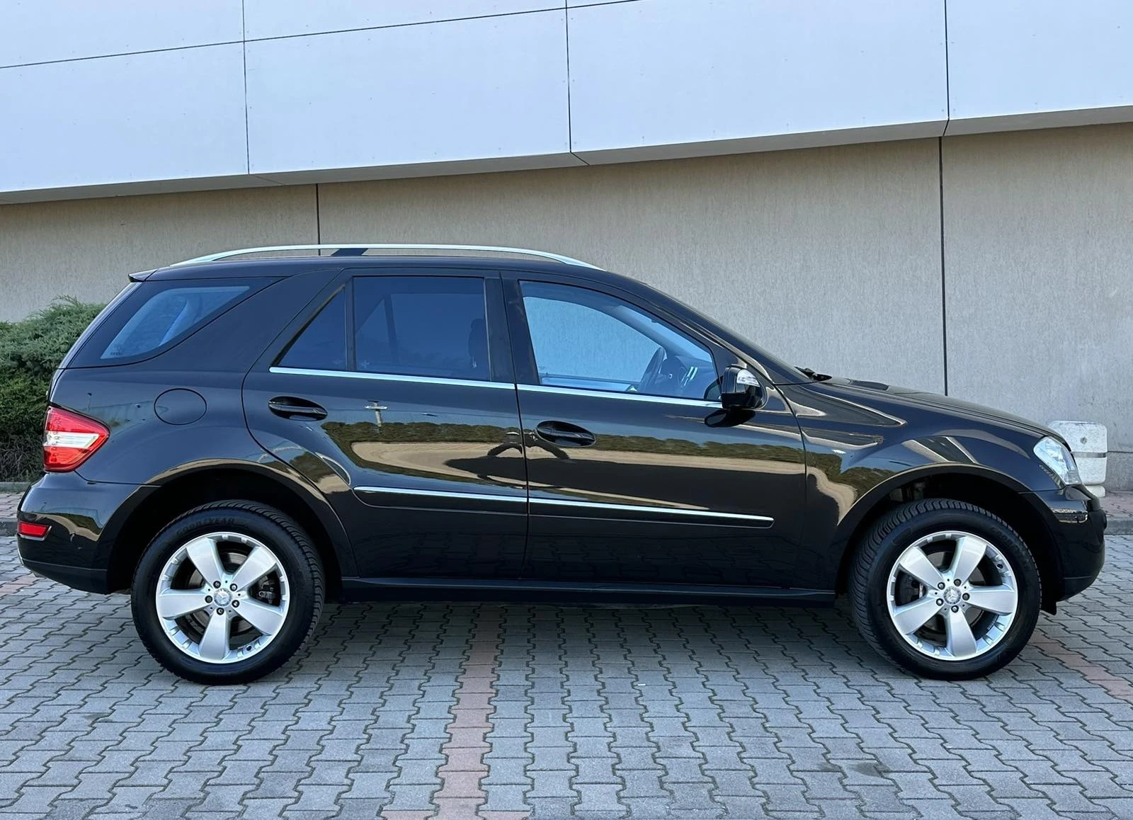 Mercedes-Benz ML 350 4 MATIC* TOP FULL FULL*  - изображение 8