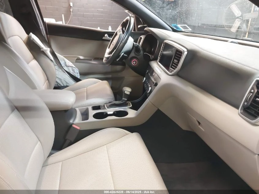 Kia Sportage 2.4L I-4 DI, DOHC, VVT, 181HP All Wheel Drive - изображение 10