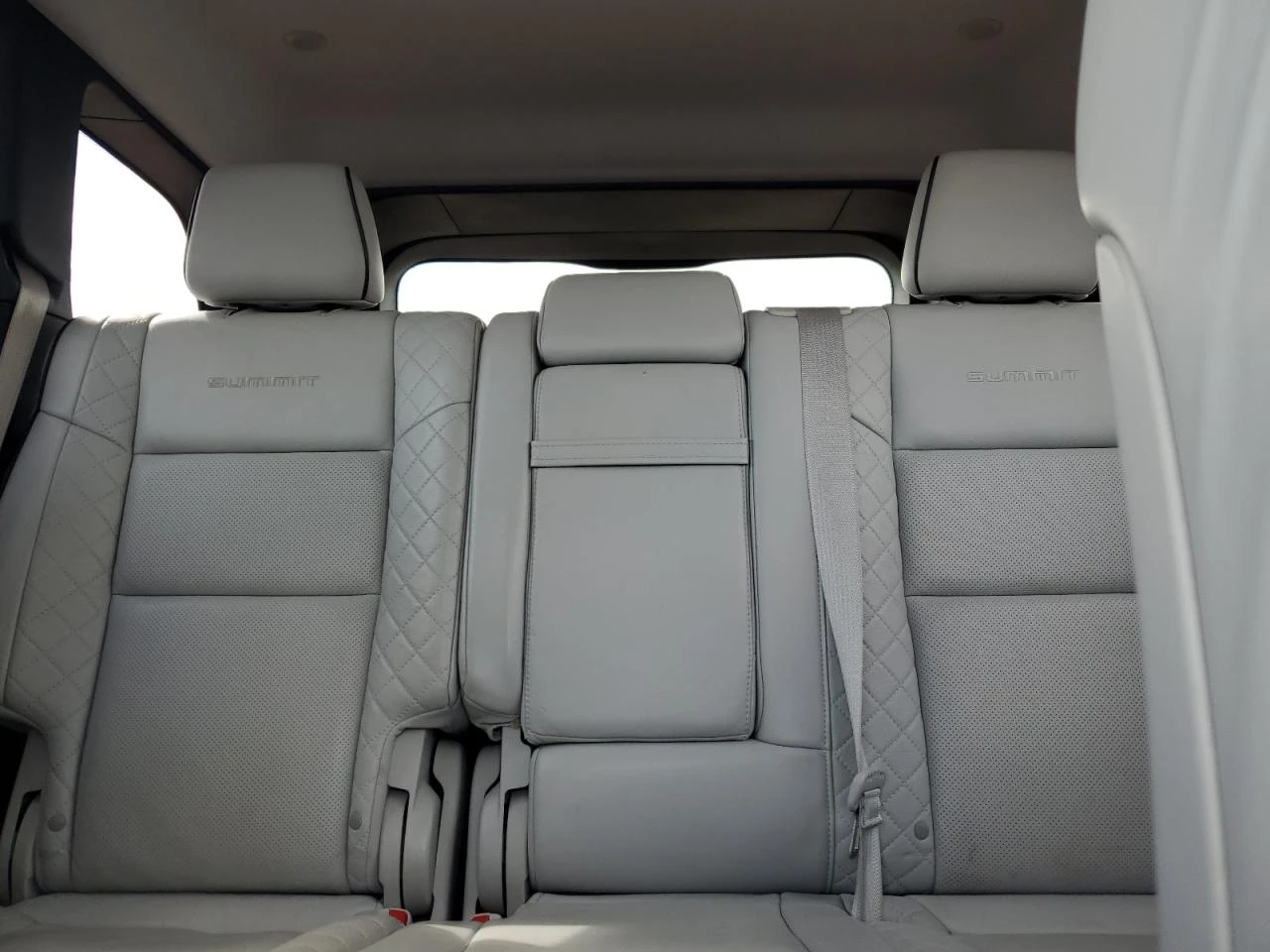 Jeep Grand cherokee SUMMIT* Distronic* Обдух* Подгрев - изображение 10