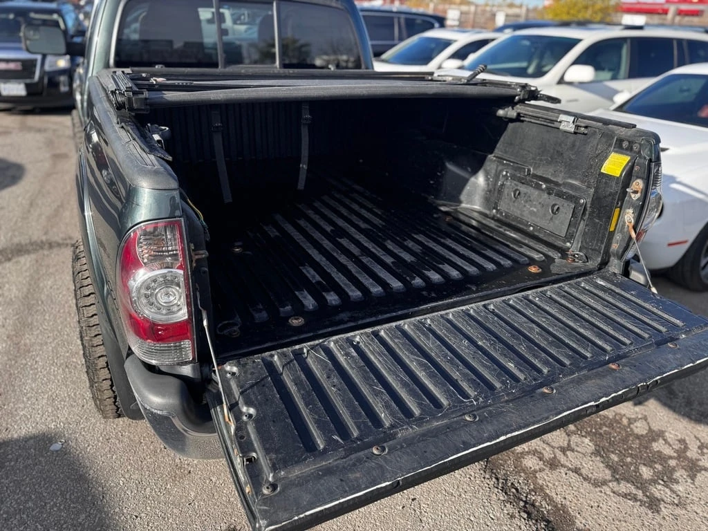 Toyota Tacoma * CARFAX *    | Mobile.bg   15