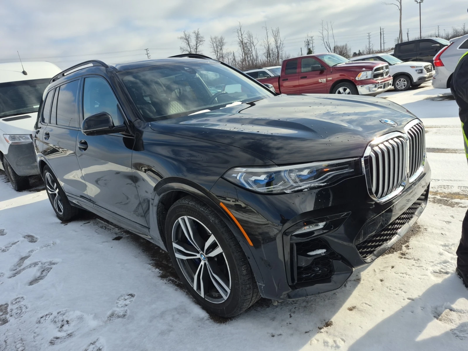 BMW X7 XDRIVE40I / M-PACK / FULLY LOADED - изображение 2