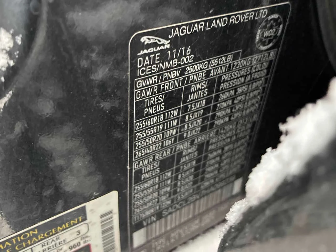 Jaguar F-PACE * 35t R Sport * CARFAX * ЦЕНА ДО БГ - изображение 10