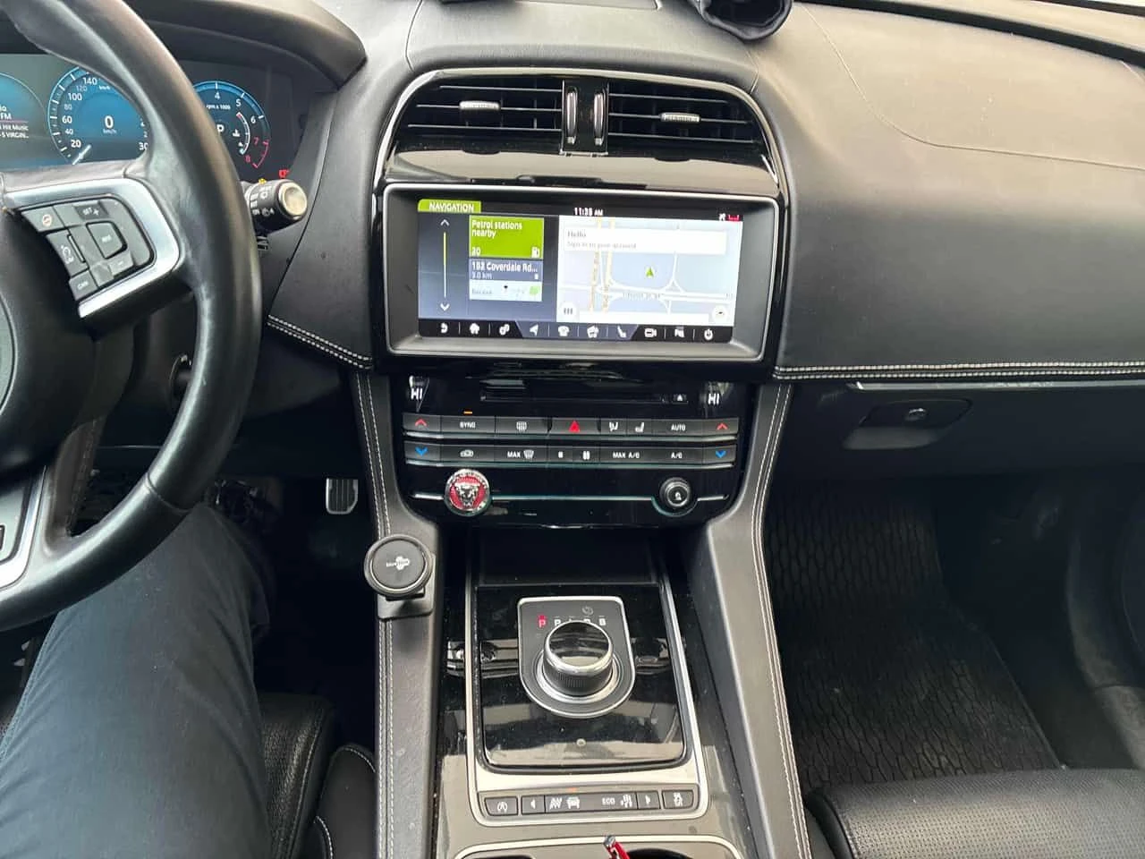 Jaguar F-PACE * 35t R Sport * CARFAX * ЦЕНА ДО БГ - изображение 9