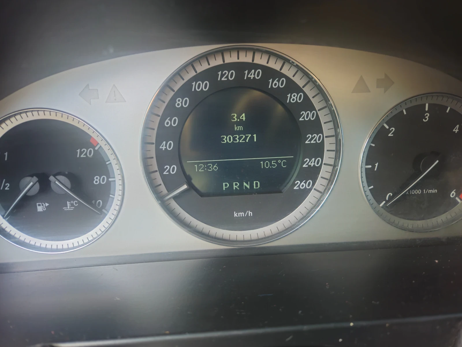 Mercedes-Benz GLK 320, снимка 5 - Автомобили и джипове - 53831200