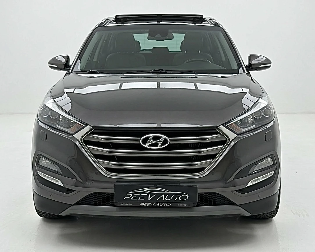 Hyundai Tucson 4x4#EXCLUSIVE#PANORAMA#OBDUH#PODGREV#INAVI#KAMERA, снимка 2 - Автомобили и джипове - 54167132