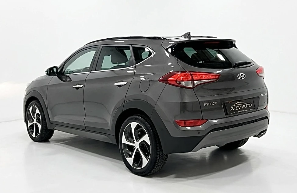 Hyundai Tucson 4x4#EXCLUSIVE#PANORAMA#OBDUH#PODGREV#INAVI#KAMERA, снимка 4 - Автомобили и джипове - 54167132