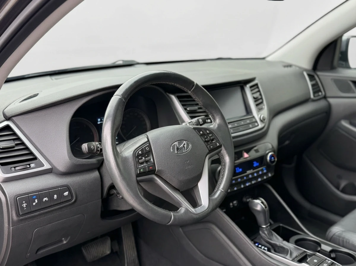 Hyundai Tucson 4x4#EXCLUSIVE#PANORAMA#OBDUH#PODGREV#INAVI#KAMERA, снимка 14 - Автомобили и джипове - 54167132