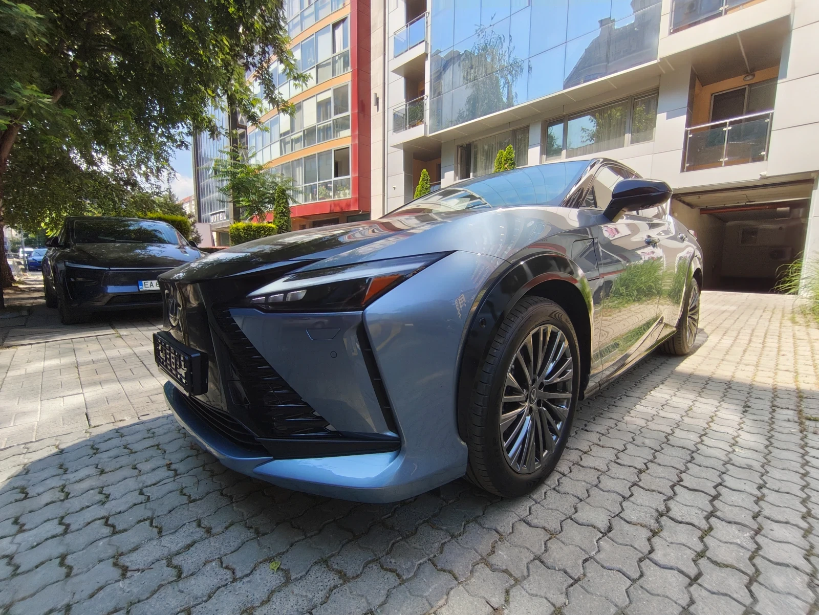 Lexus RZ RZ 500e DIRECT4 Luxury AWD | NEU | НАЛИЧЕН