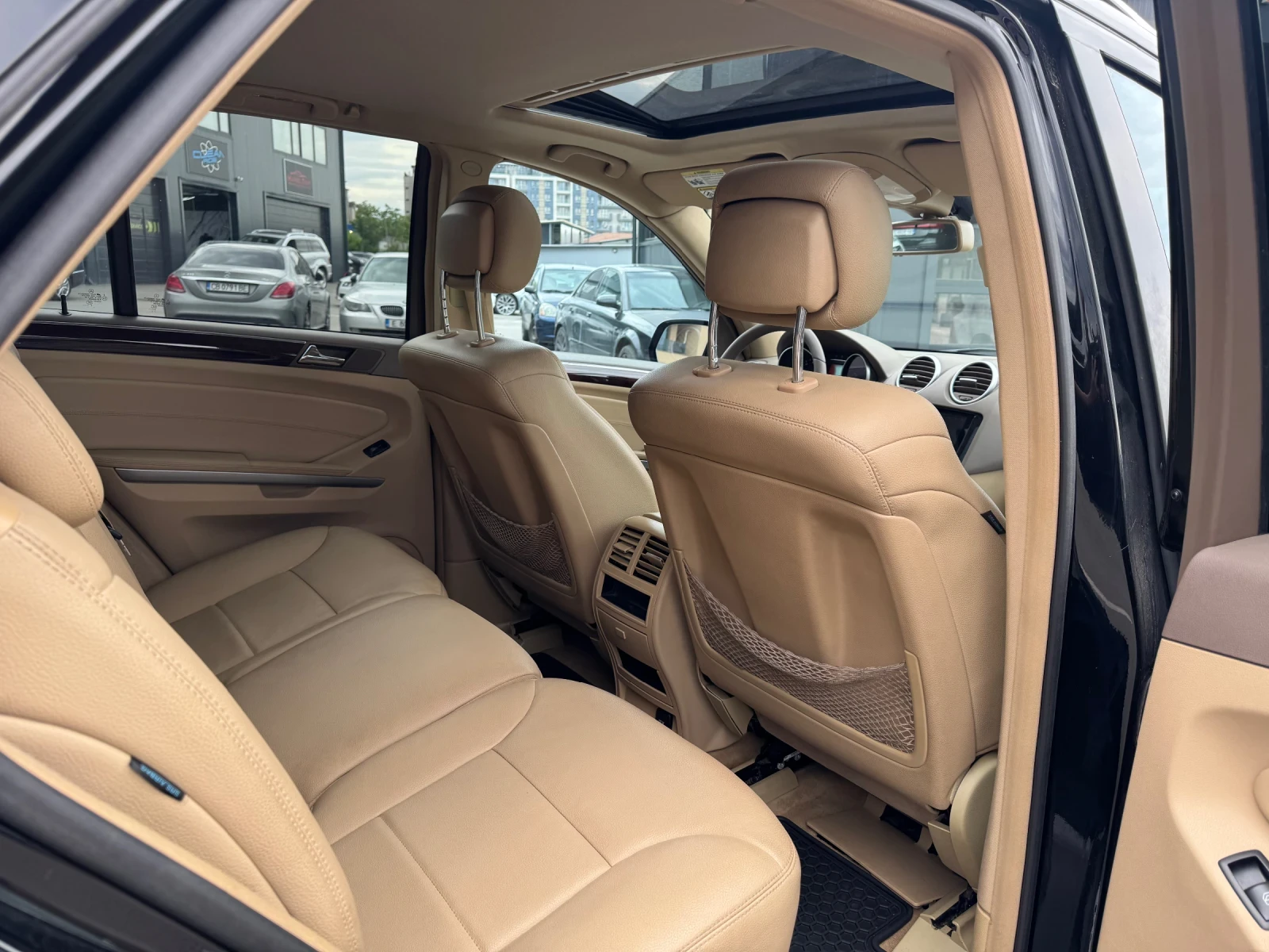 Mercedes-Benz ML 350, снимка 10 - Автомобили и джипове - 54630982